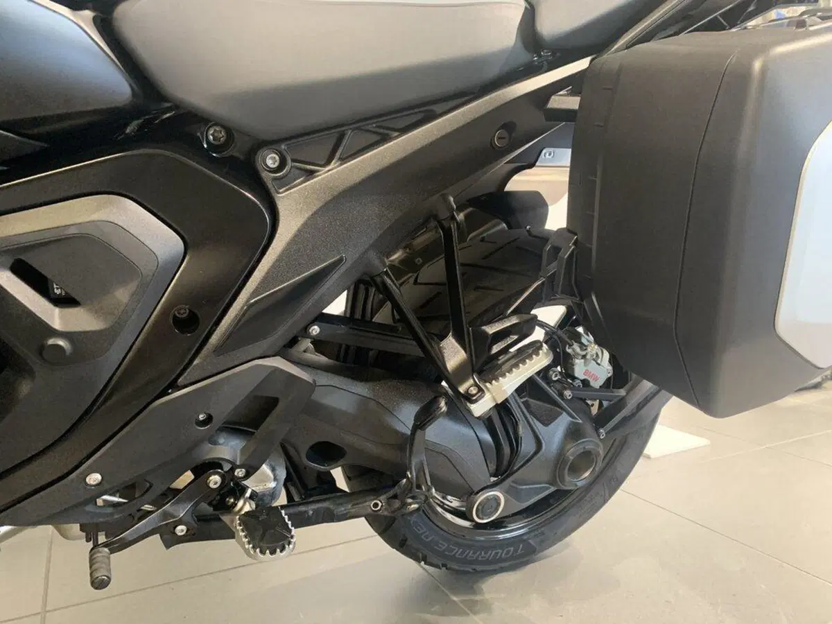 Bmw R 1300 GS (2023 - 26) (7)