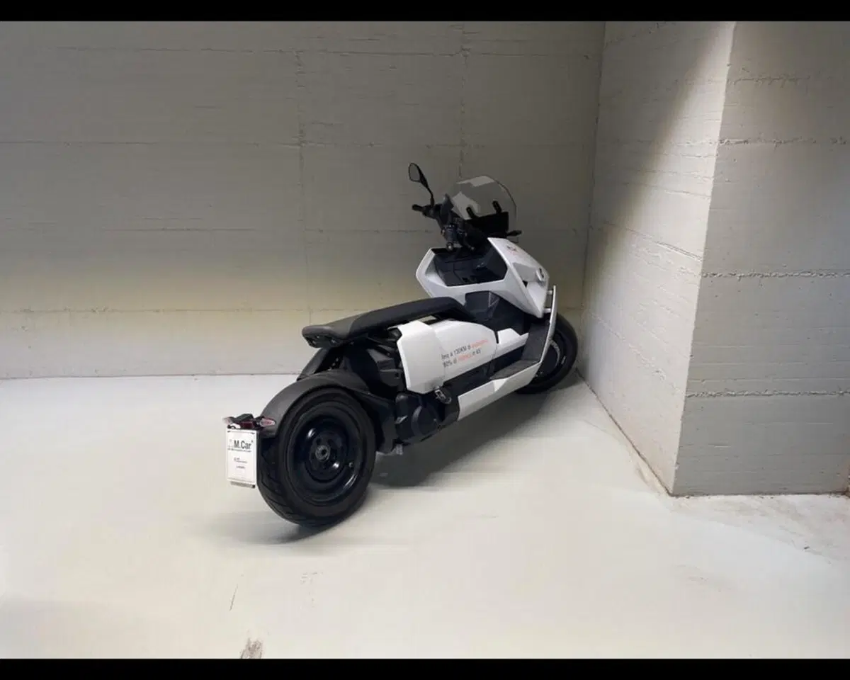 Bmw CE 04 (2021 - 25) (4)