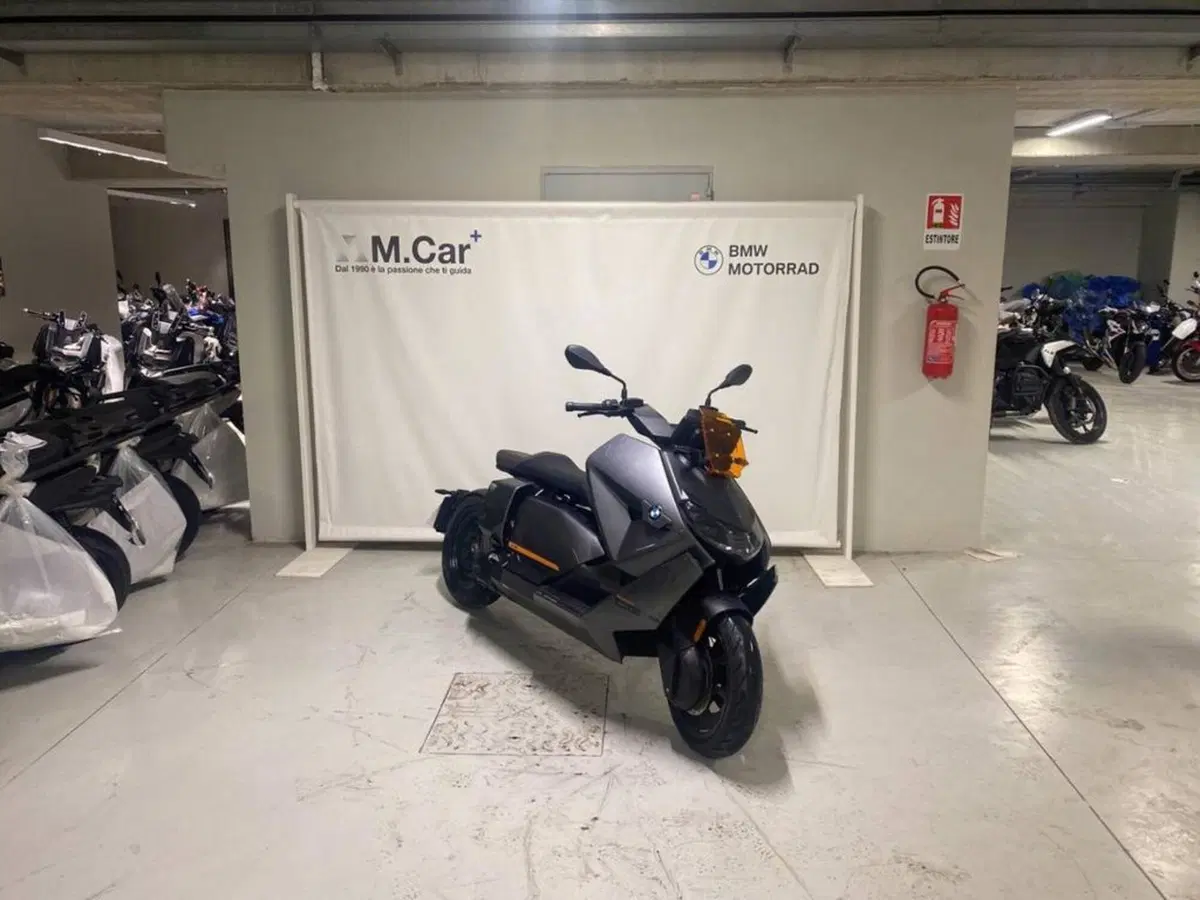 Bmw CE 04 (2021 - 25) (3)