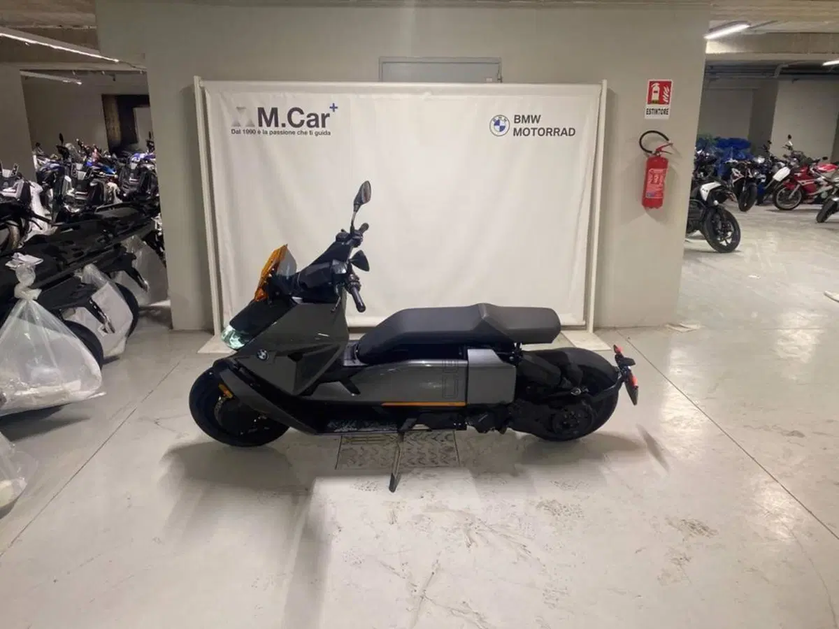 Bmw CE 04 (2021 - 25) (8)