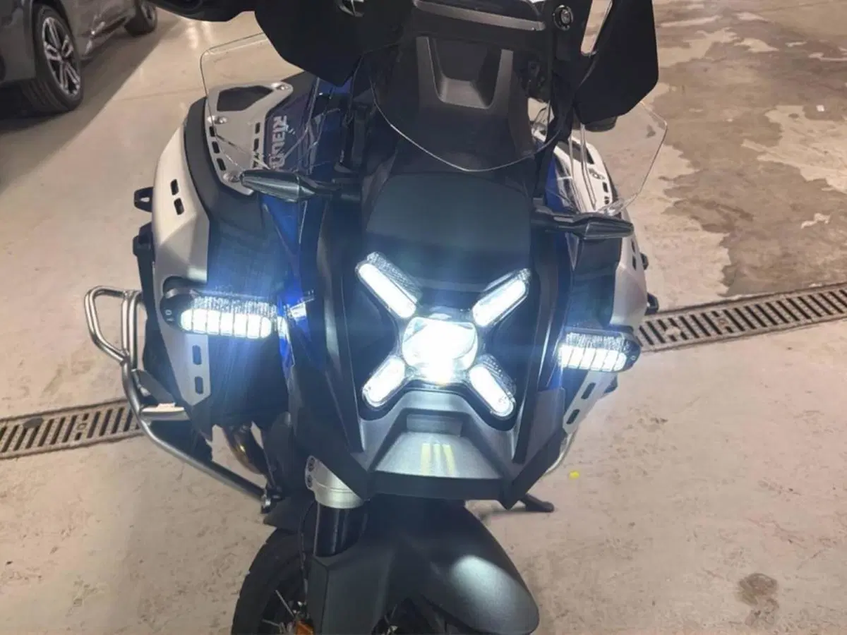 Bmw R 1300 GS Adventure Trophy (2025 - 26) (10)