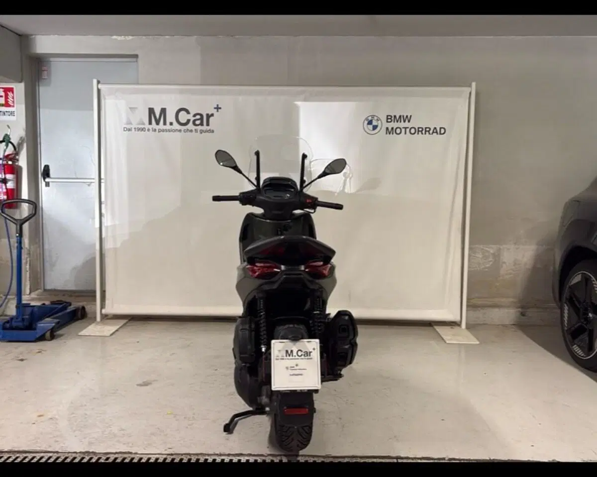 Piaggio Beverly 400 S ABS-ASR (2021 - 24) (7)