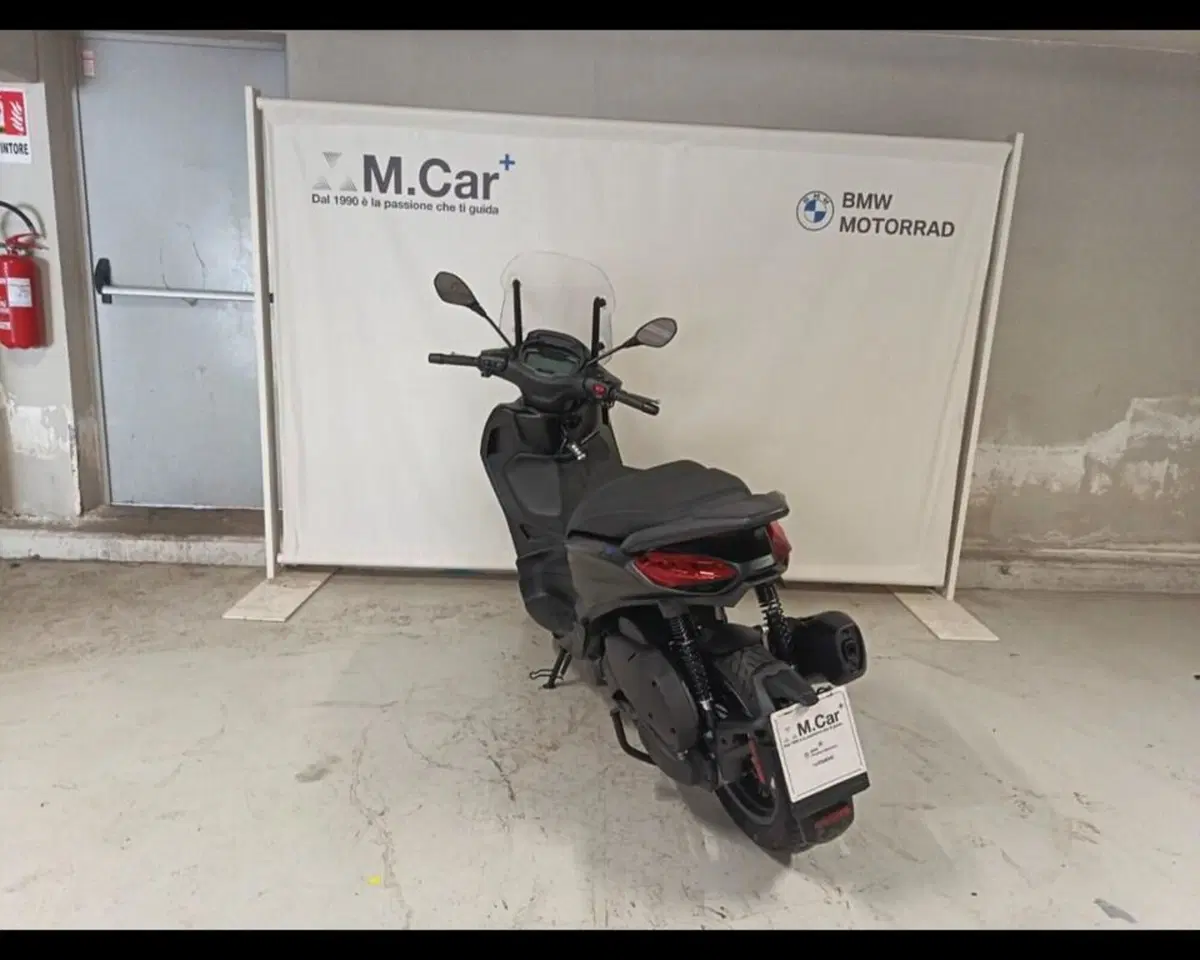 Piaggio Beverly 310 S (2025 - 26) (8)