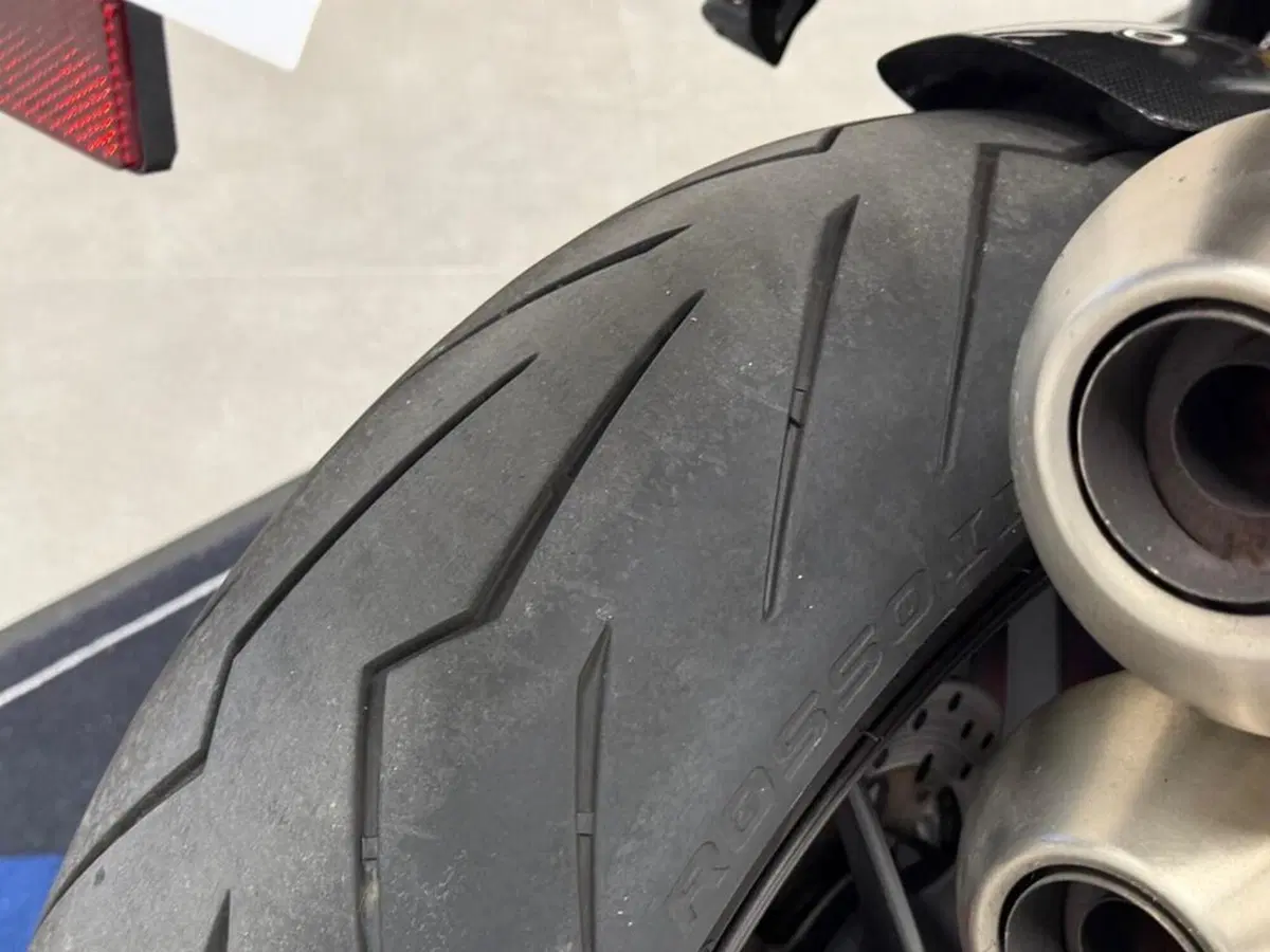 Ducati Streetfighter (2009 - 12) (10)
