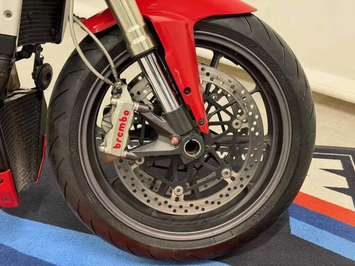 Ducati Streetfighter (2009 - 12) (11)