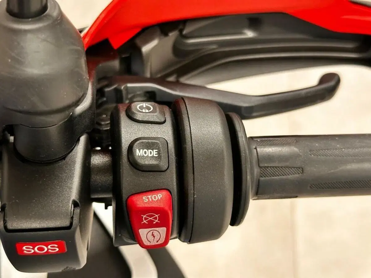 Bmw R 1300 GS Adventure ASA (2025 - 26) (9)
