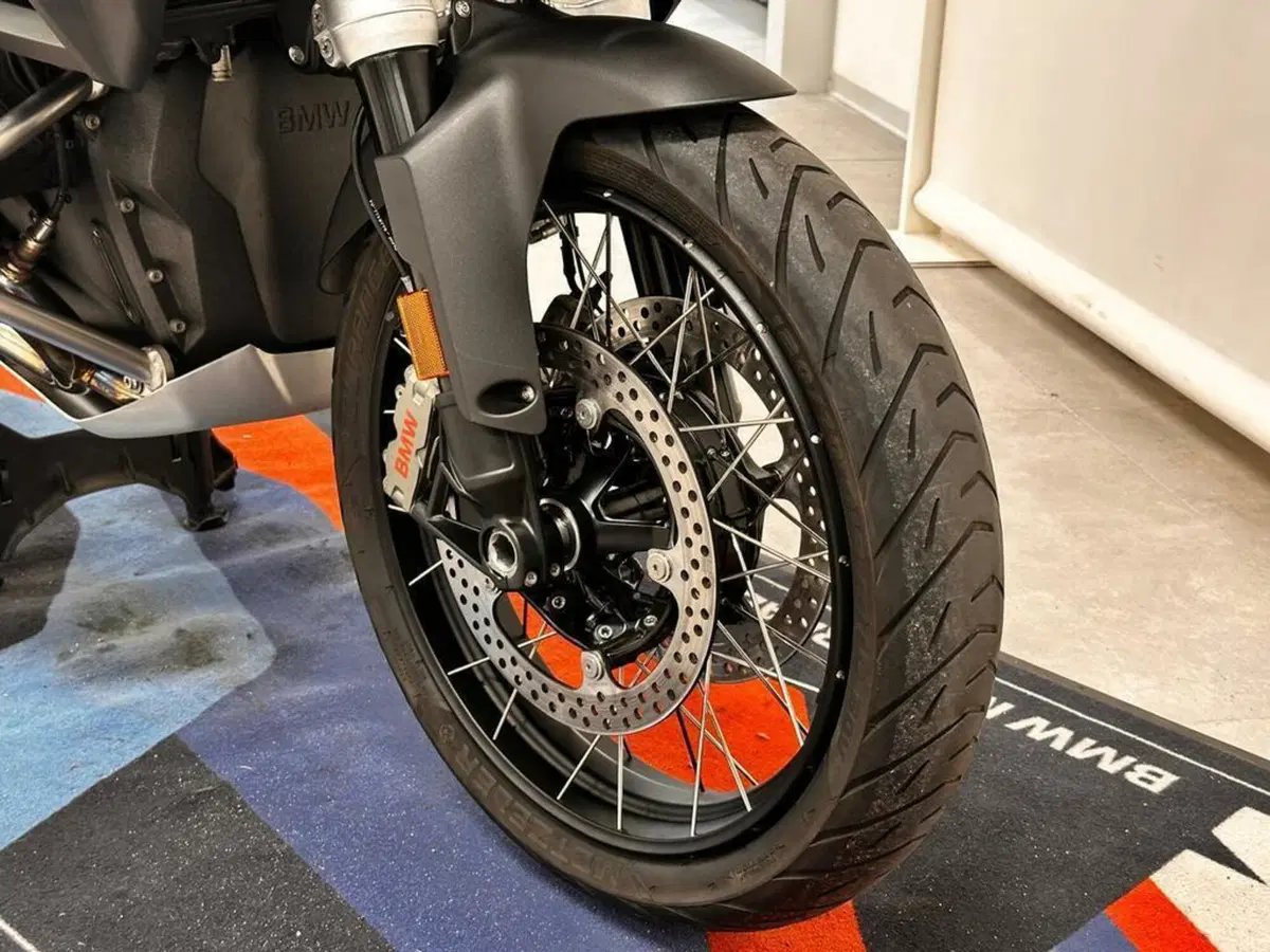 Bmw R 1300 GS Adventure ASA (2025 - 26) (10)