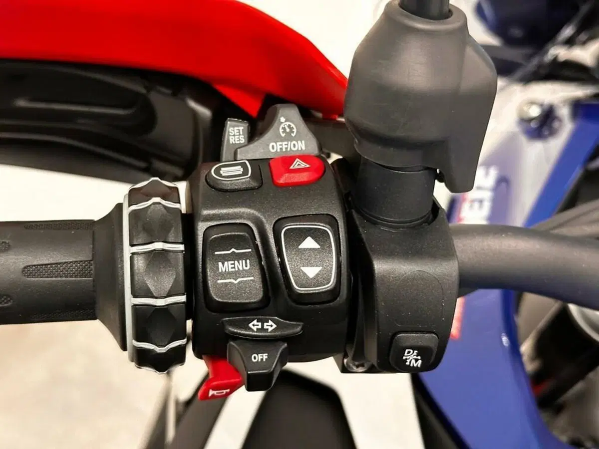 Bmw R 1300 GS Adventure ASA (2025 - 26) (8)