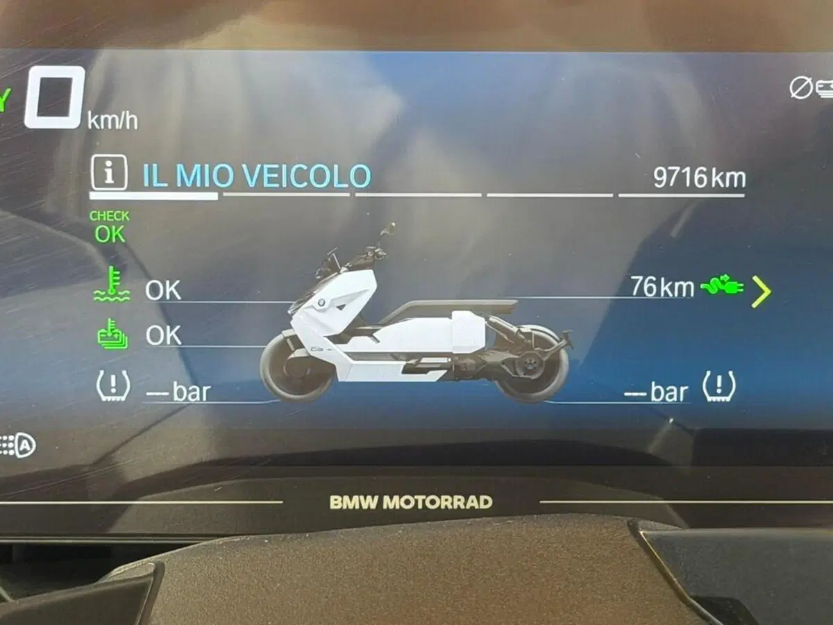 Bmw CE 04 (2021 - 25) (7)
