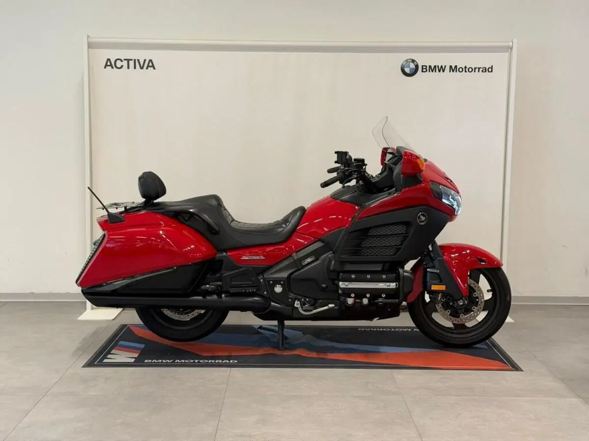 Honda GL 1800 Gold Wing (2012 - 17) (2)