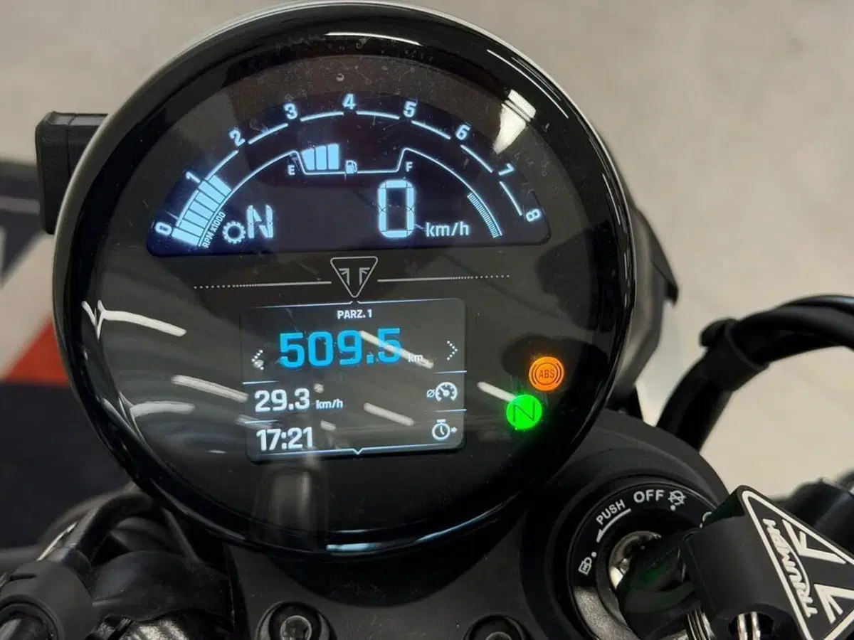 Triumph Speed Twin 900 (2025 - 26) (7)