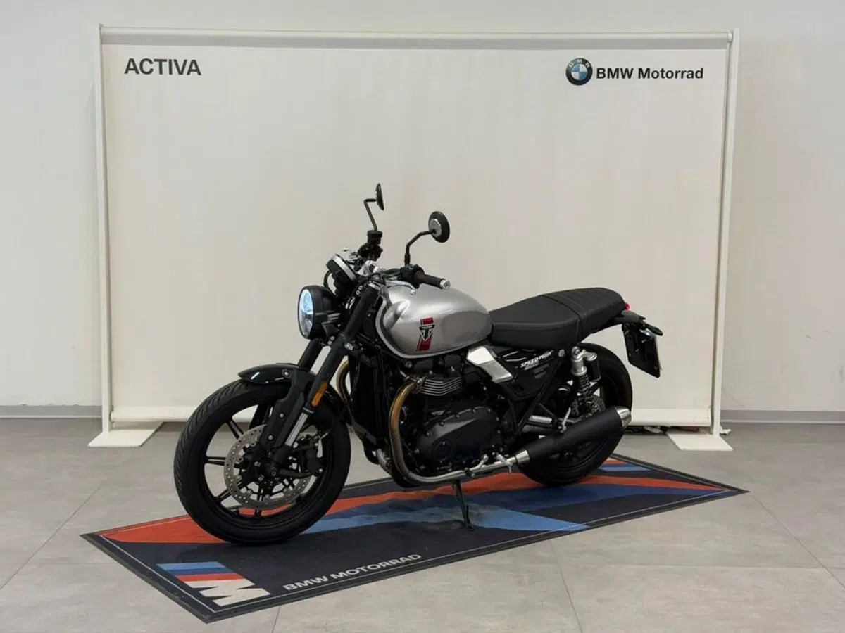 Triumph Speed Twin 900 (2025 - 26) (5)