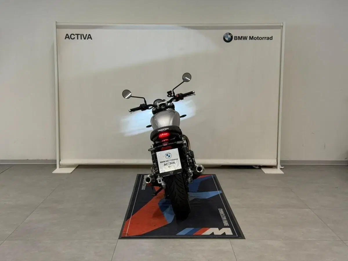 Triumph Speed Twin 900 (2025 - 26) (4)