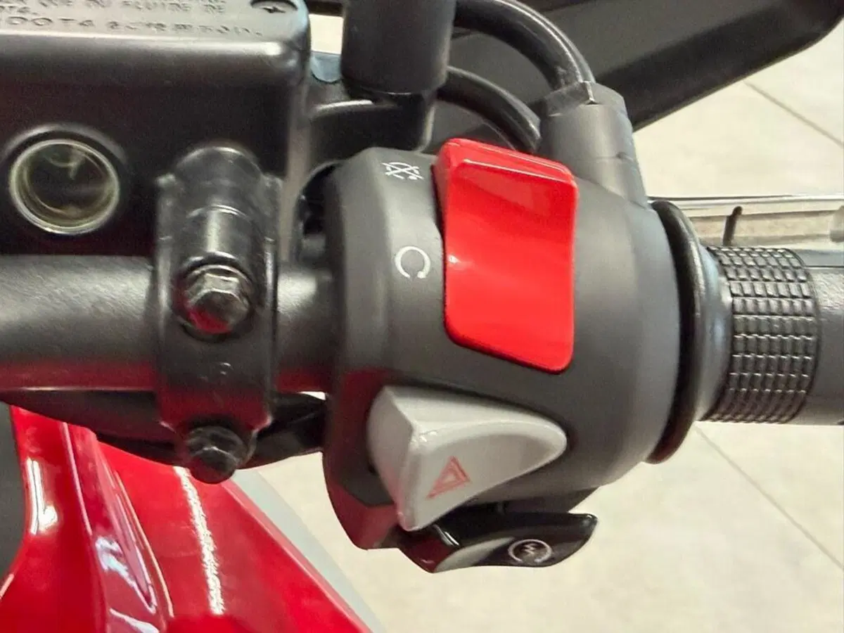 Honda CB 500 X (2022 - 23) (9)