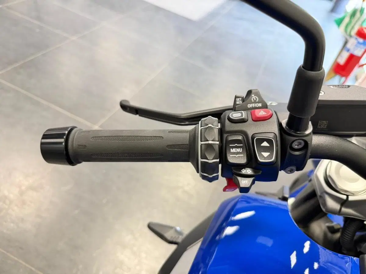 Bmw R 1300 R (2026 - 27) (6)
