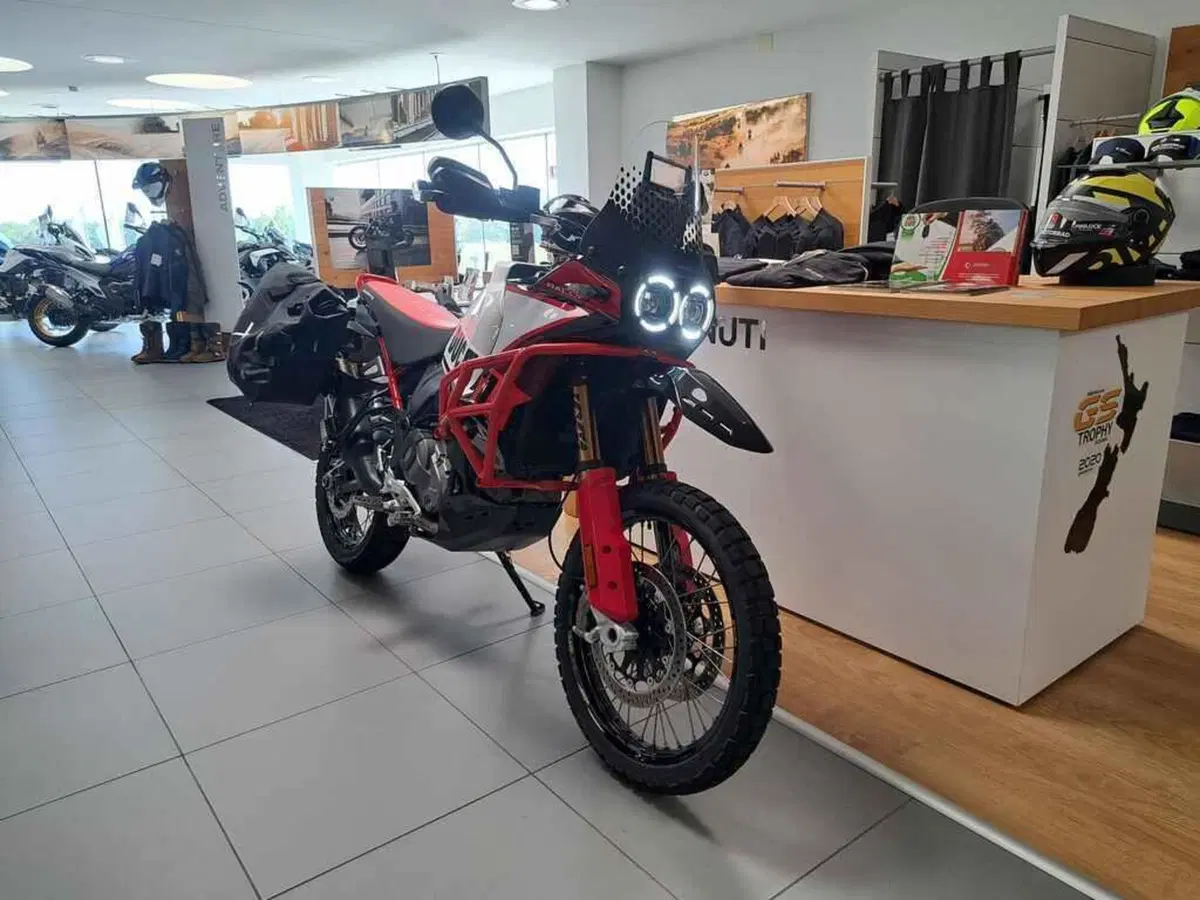 Ducati DesertX Rally (2024 - 25) (2)