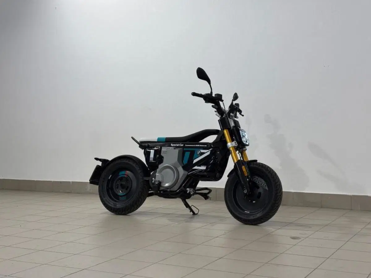 Bmw CE 02 (2024 - 26) (7)