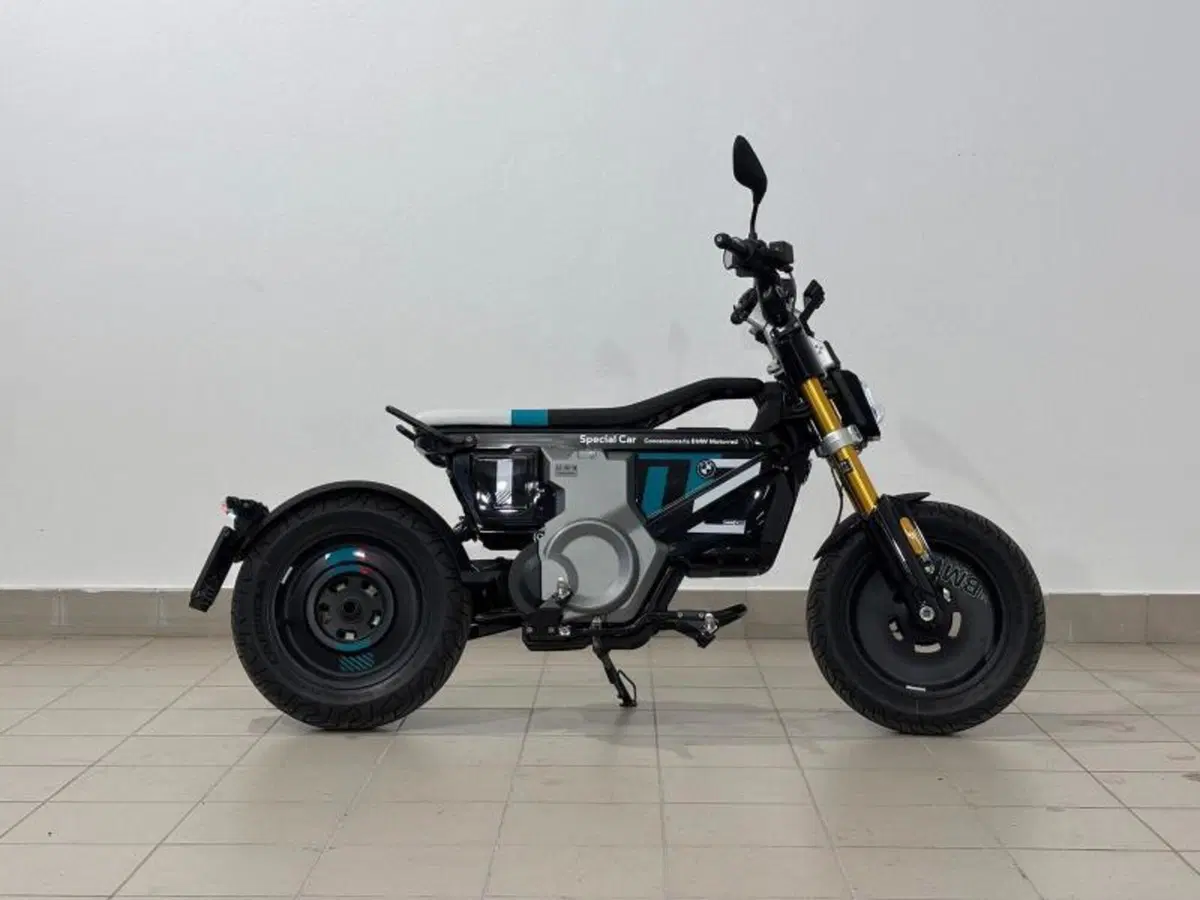 Bmw CE 02 (2024 - 26) (5)