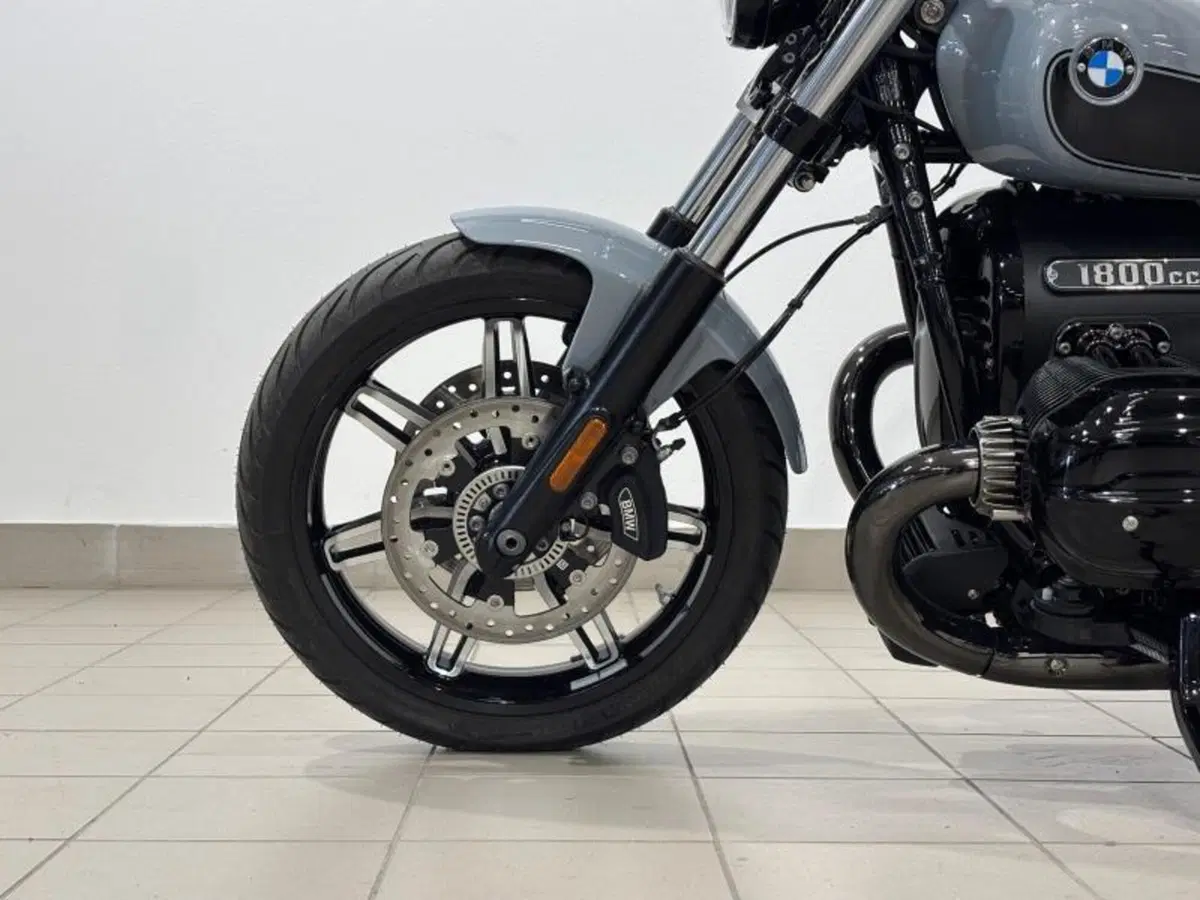 Bmw R 18 Classic (2025 - 26) (11)