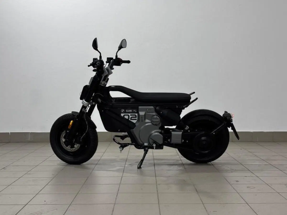 Bmw CE 02 (2024 - 26) (2)