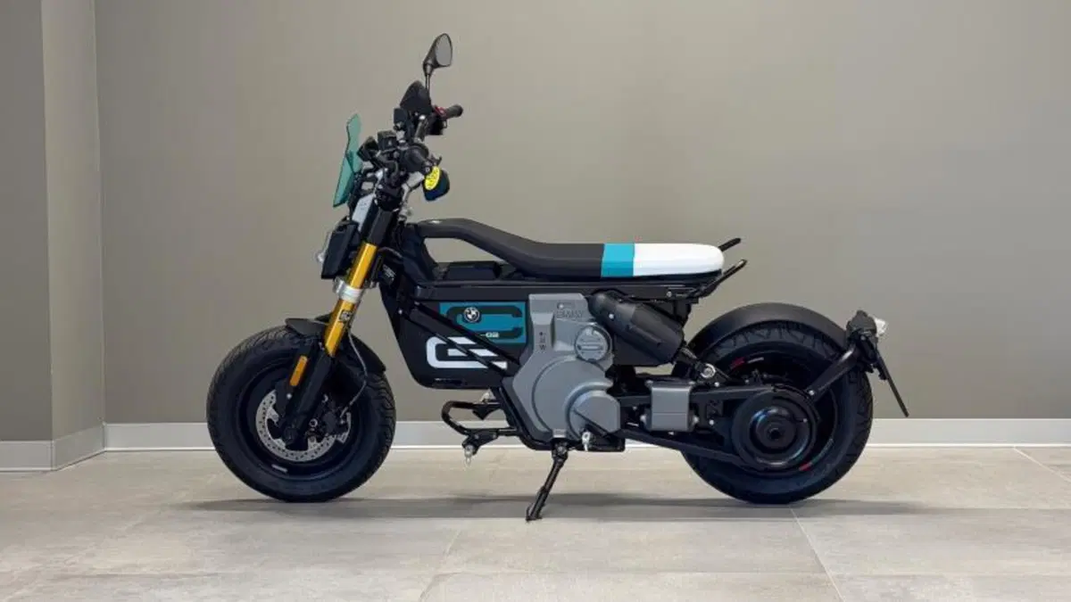 Bmw CE 02 (2024 - 26) (3)