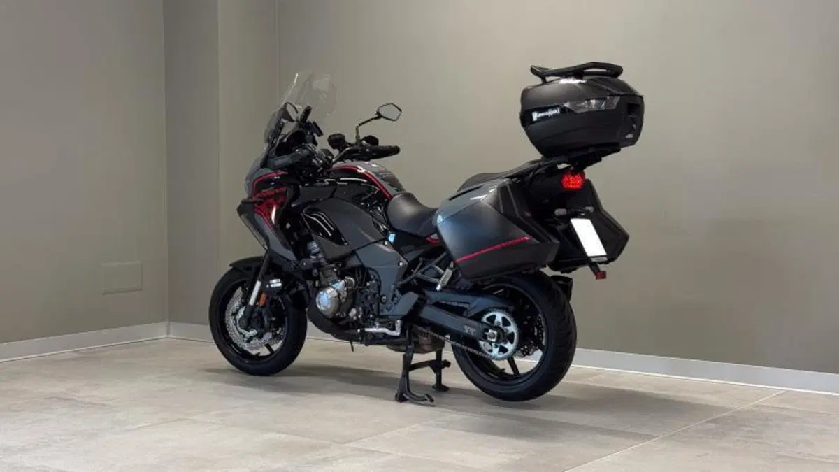 Kawasaki Versys 1000 S Tourer Plus (2021) (3)