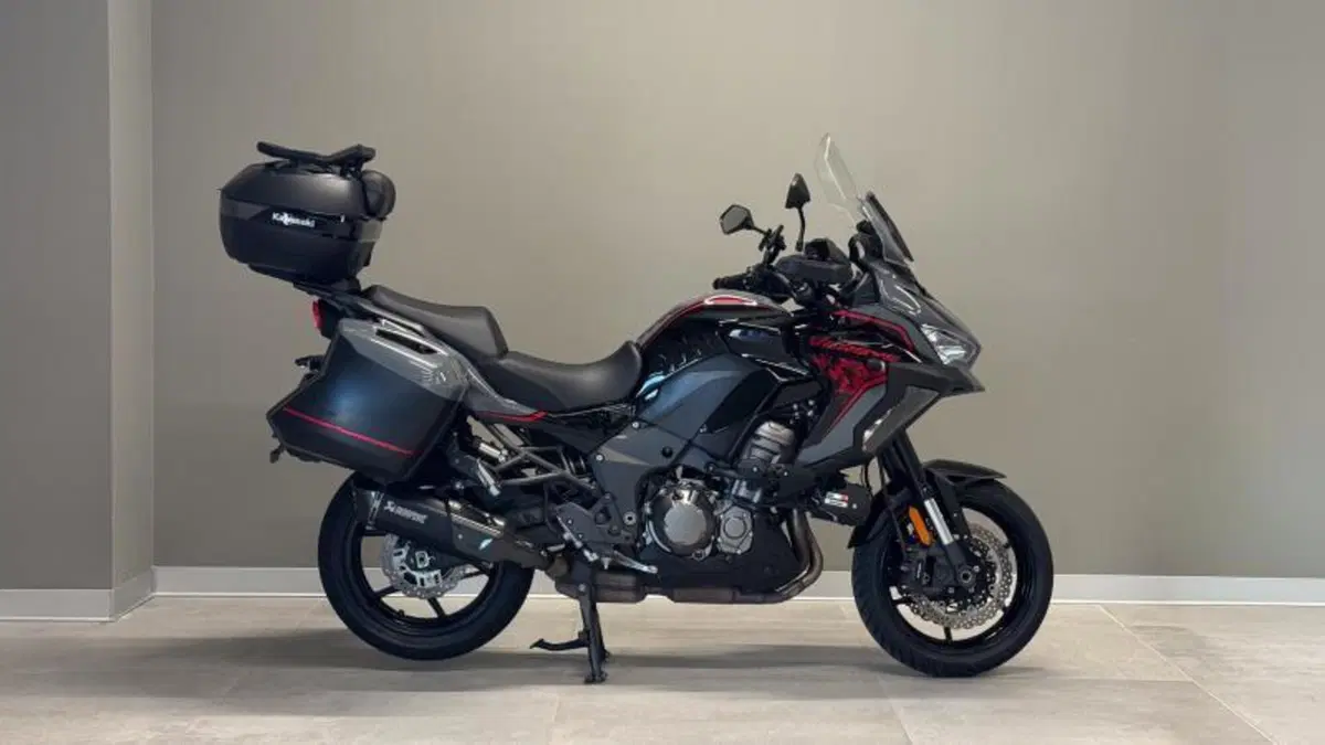 Kawasaki Versys 1000 S Tourer Plus (2021) (4)