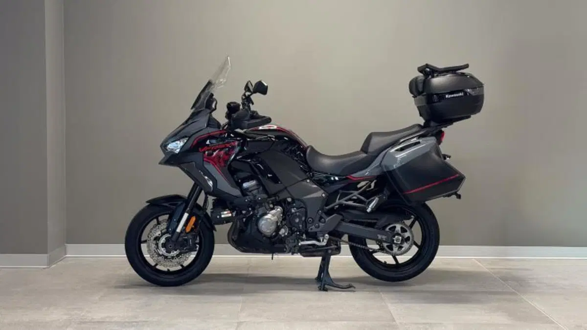 Kawasaki Versys 1000 S Tourer Plus (2021) (2)