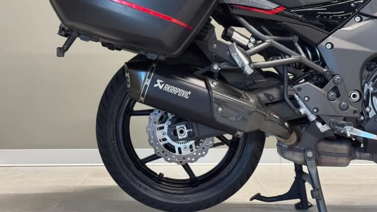 Kawasaki Versys 1000 S Tourer Plus (2021) (8)