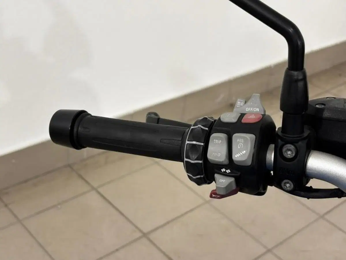 Bmw R 1200 R (2015 - 16) (10)