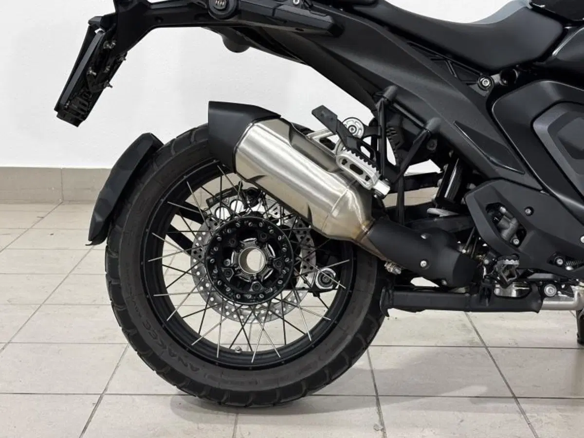 Bmw R 1300 GS Triple Black (2023 - 26) (10)