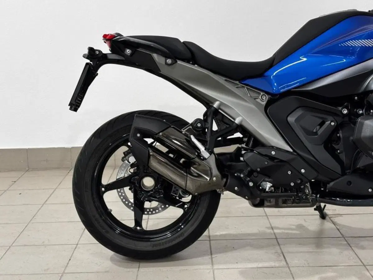 Bmw R 1300 R (2026 - 27) (10)