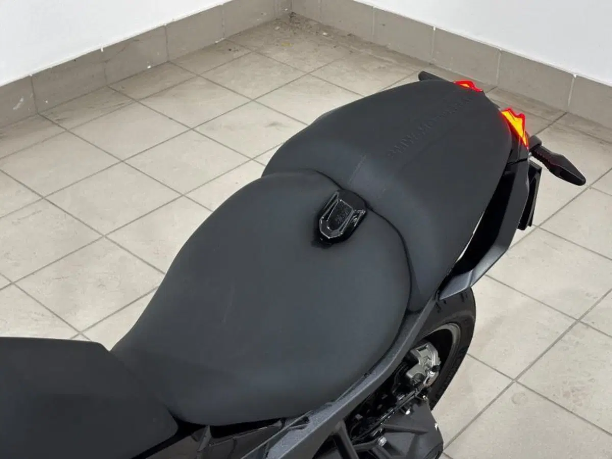 Bmw R 1300 RS (2026) (11)