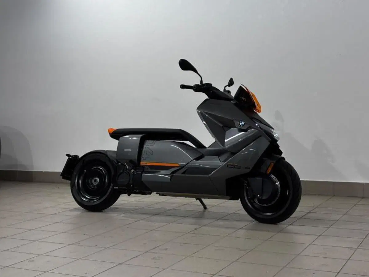 Bmw CE 04 (2021 - 25) (3)
