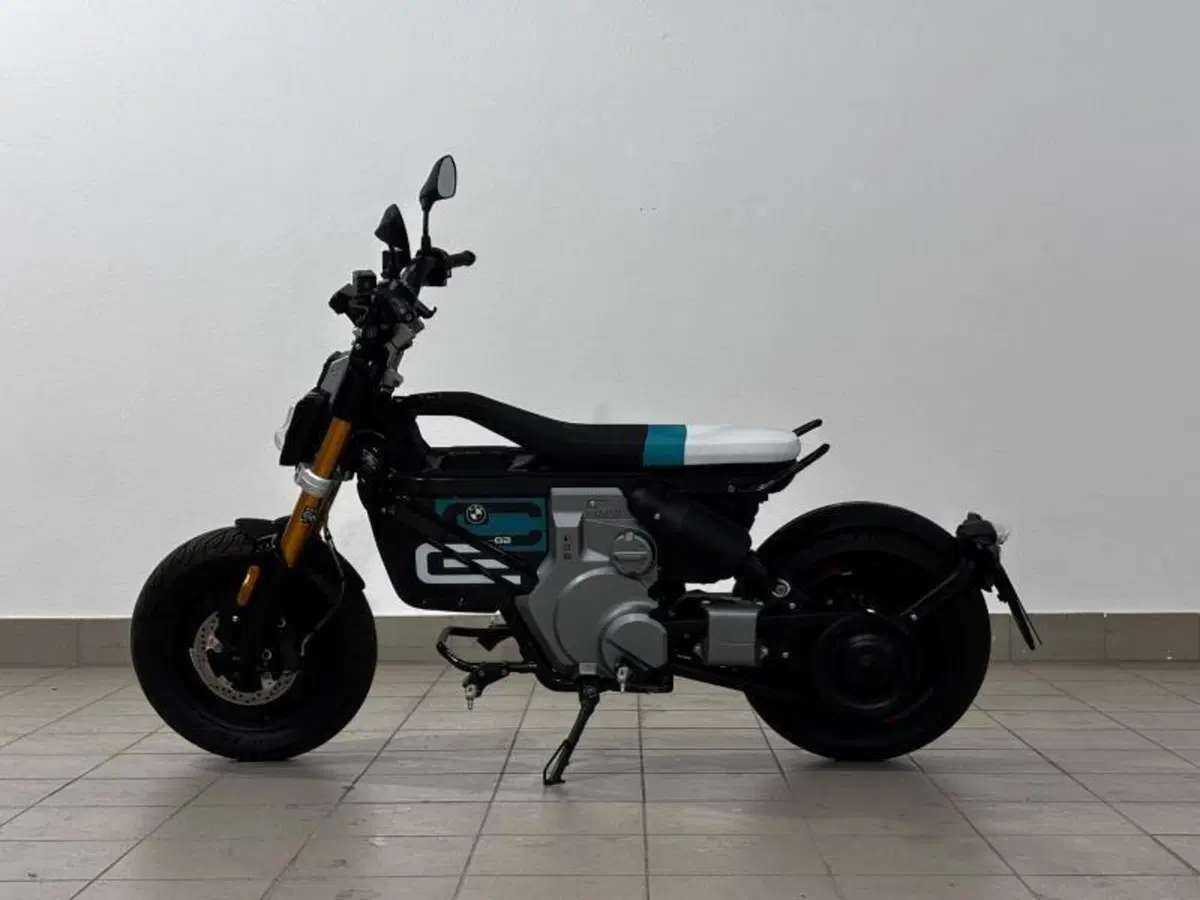 Bmw CE 02 (2024 - 26) (5)