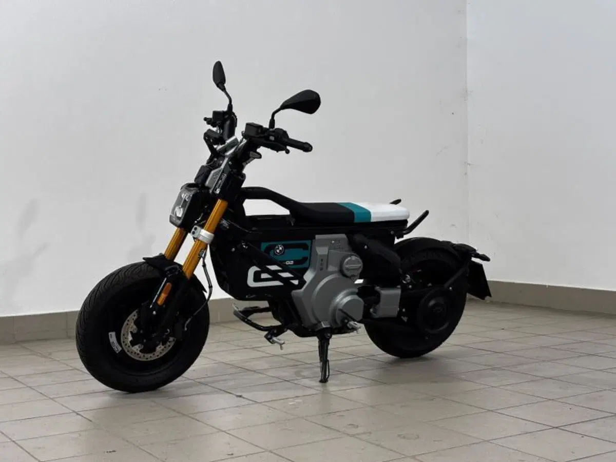 Bmw CE 02 (2024 - 26)