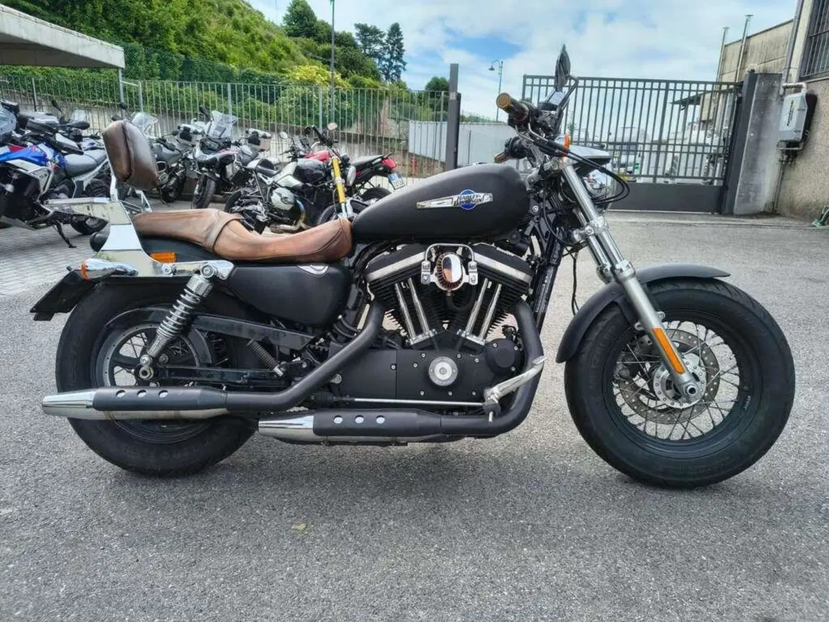 Harley-Davidson 1200 Custom CB (2013 - 17) - XL 1200CB (2)