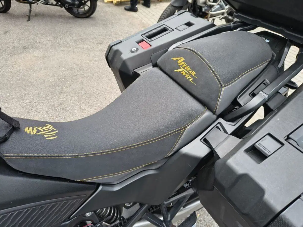 Honda Africa Twin CRF 1100L Adventure Sports DCT Travel Edition (2022 - 23) (4)