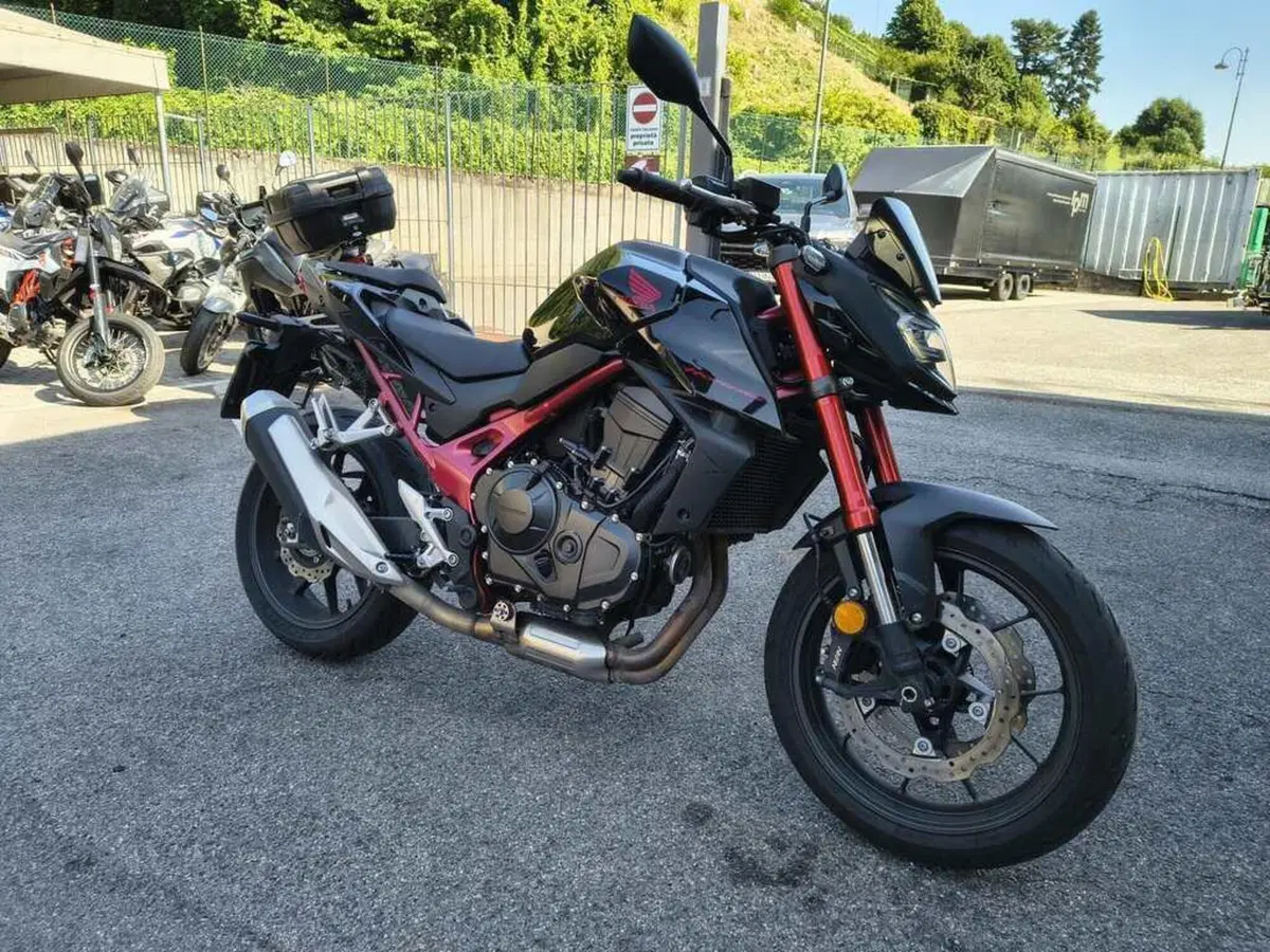 Honda CB 750 Hornet (2023 - 24)
