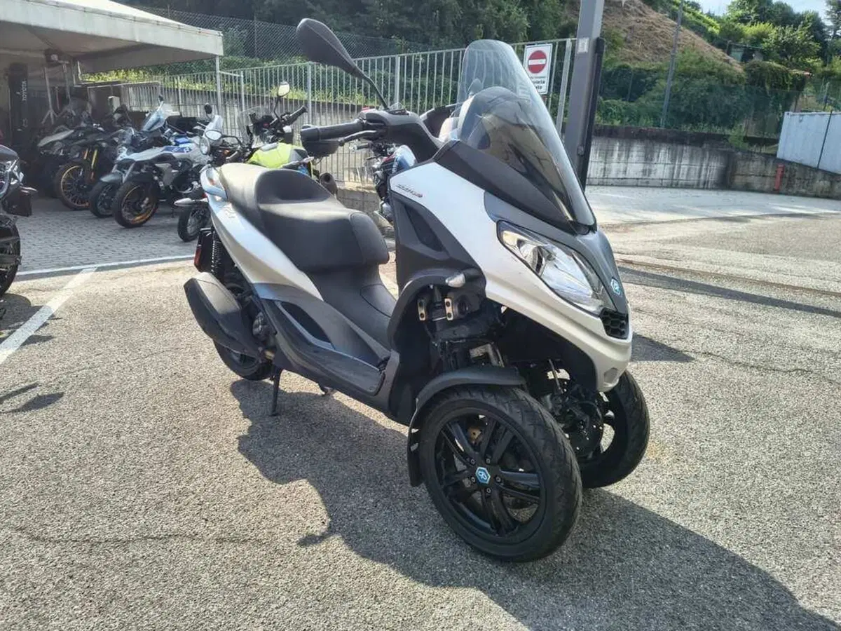 Piaggio Mp3 300 Hpe (2019 - 20) (3)