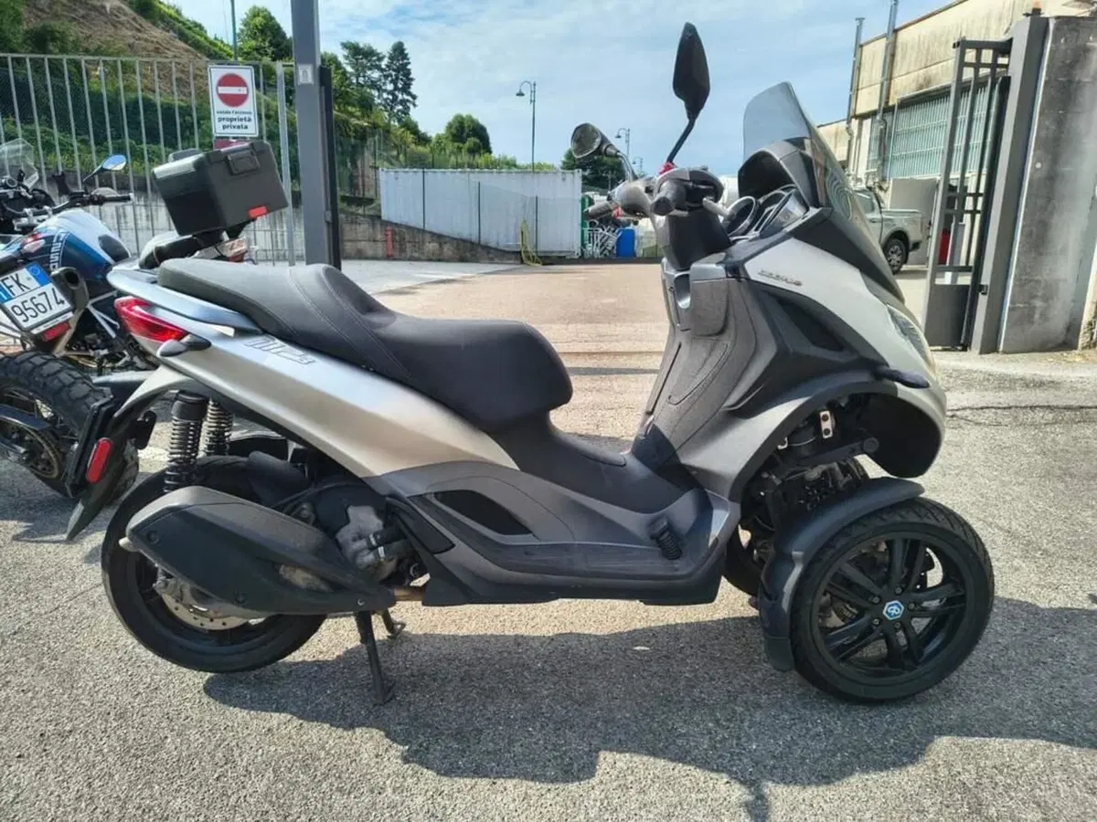 Piaggio Mp3 300 Hpe (2019 - 20) (4)