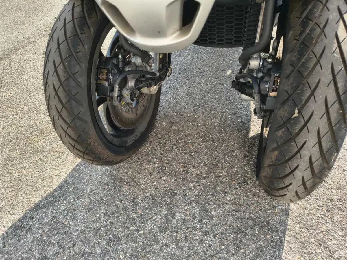 Piaggio Mp3 300 Hpe (2019 - 20) (7)