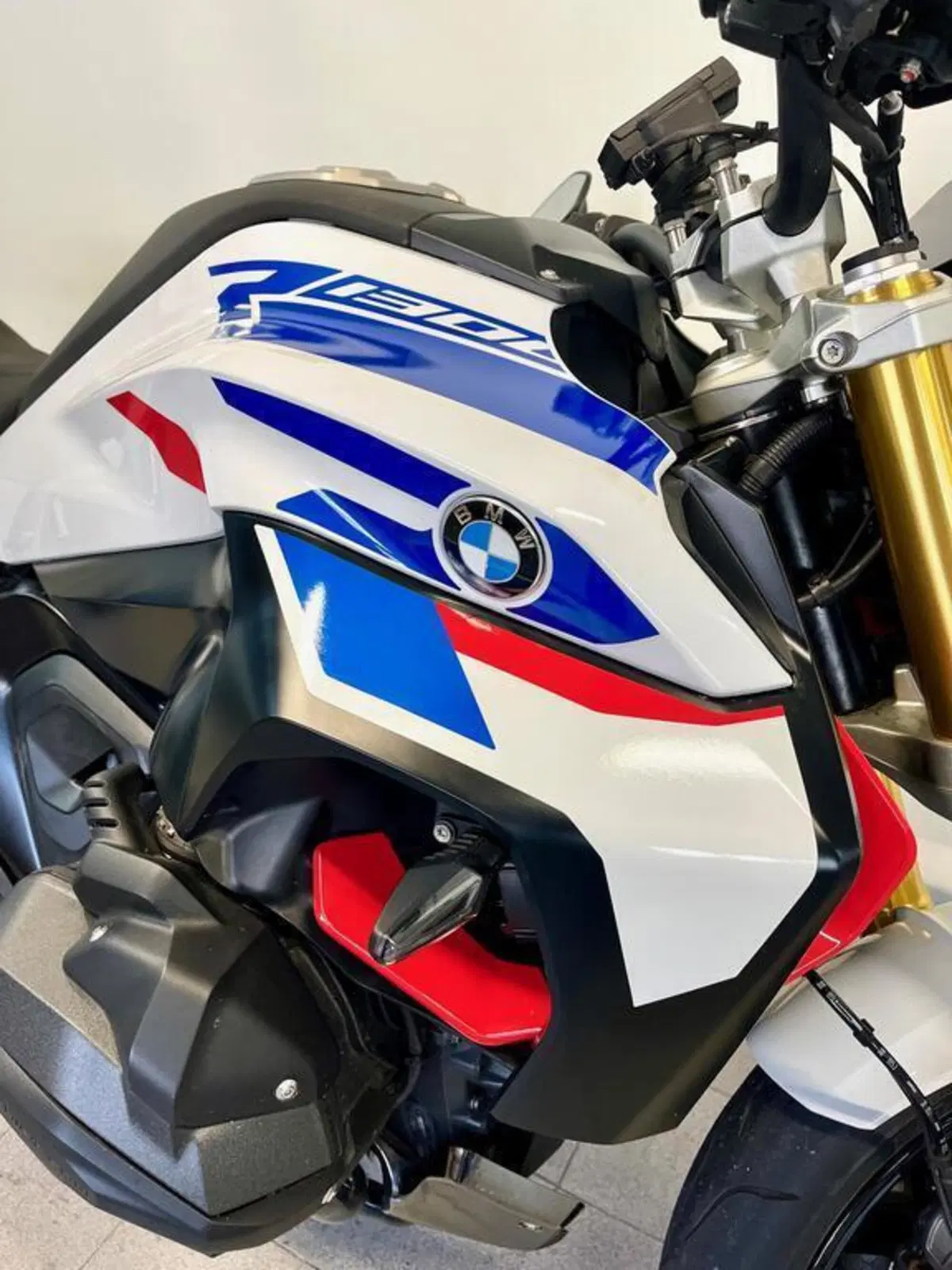Bmw R 1300 R (2026 - 27) (2)