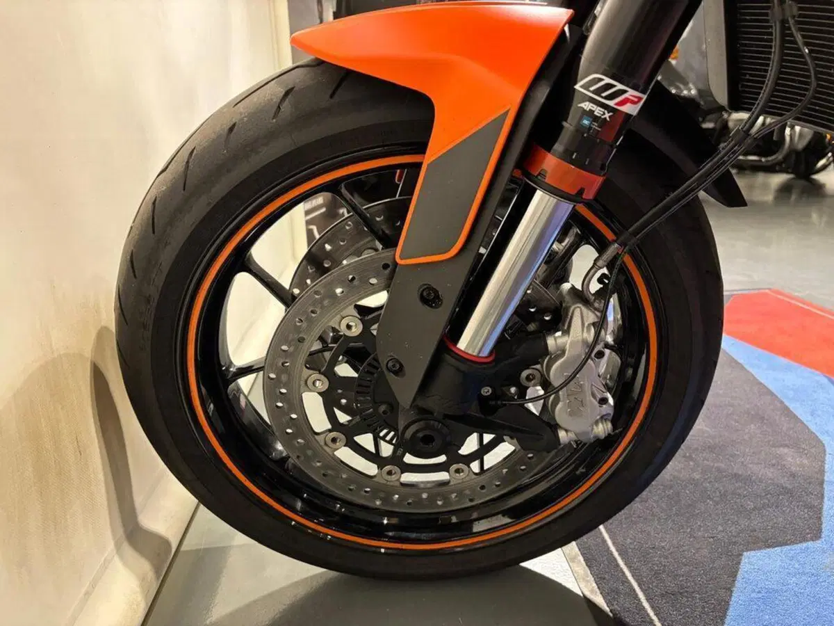 KTM 890 Duke (2021 - 23) (10)