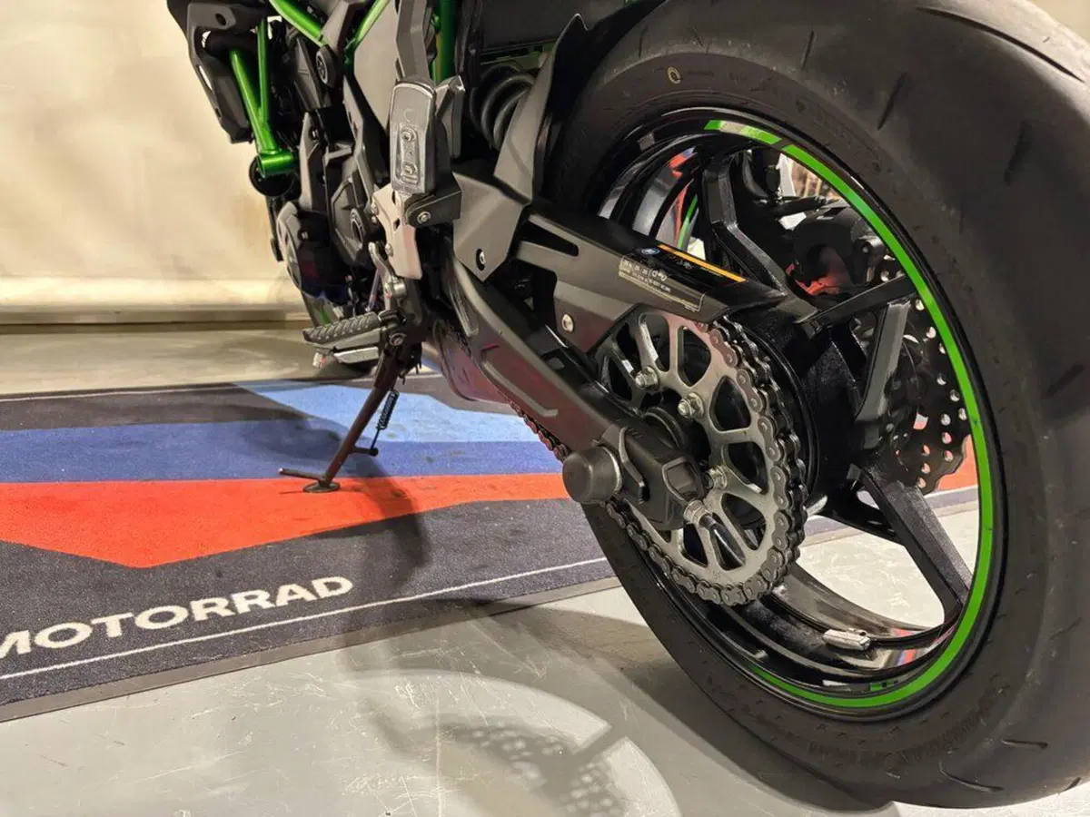 Kawasaki Z 650 Sport (2021 - 24) (14)