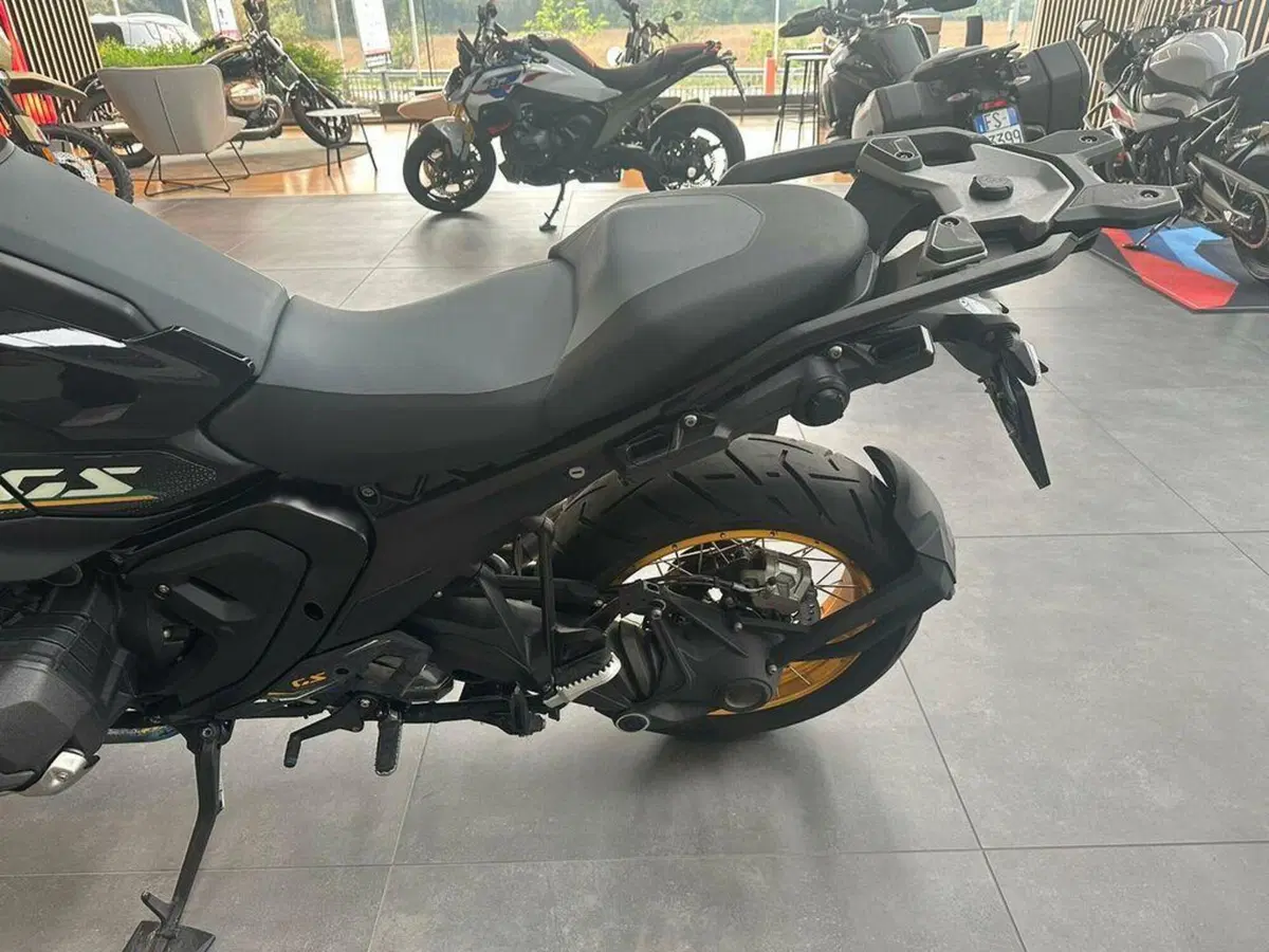 Bmw R 1300 GS (2023 - 26) (9)