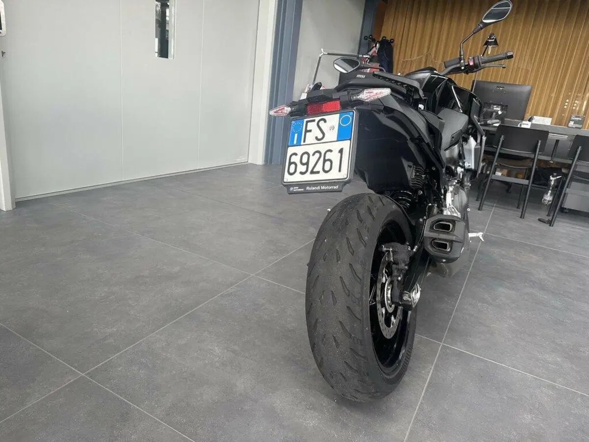 Bmw F 900 R (2025 - 27) (9)