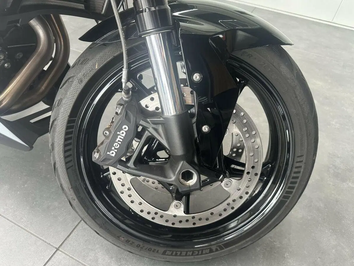 Bmw F 900 R (2025 - 27) (4)