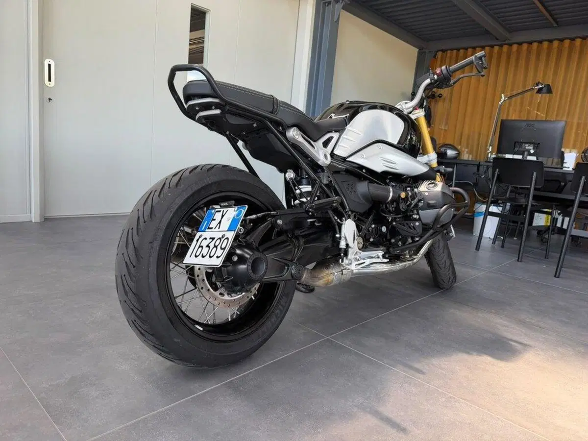 Bmw R nineT (2021 - 24) (3)