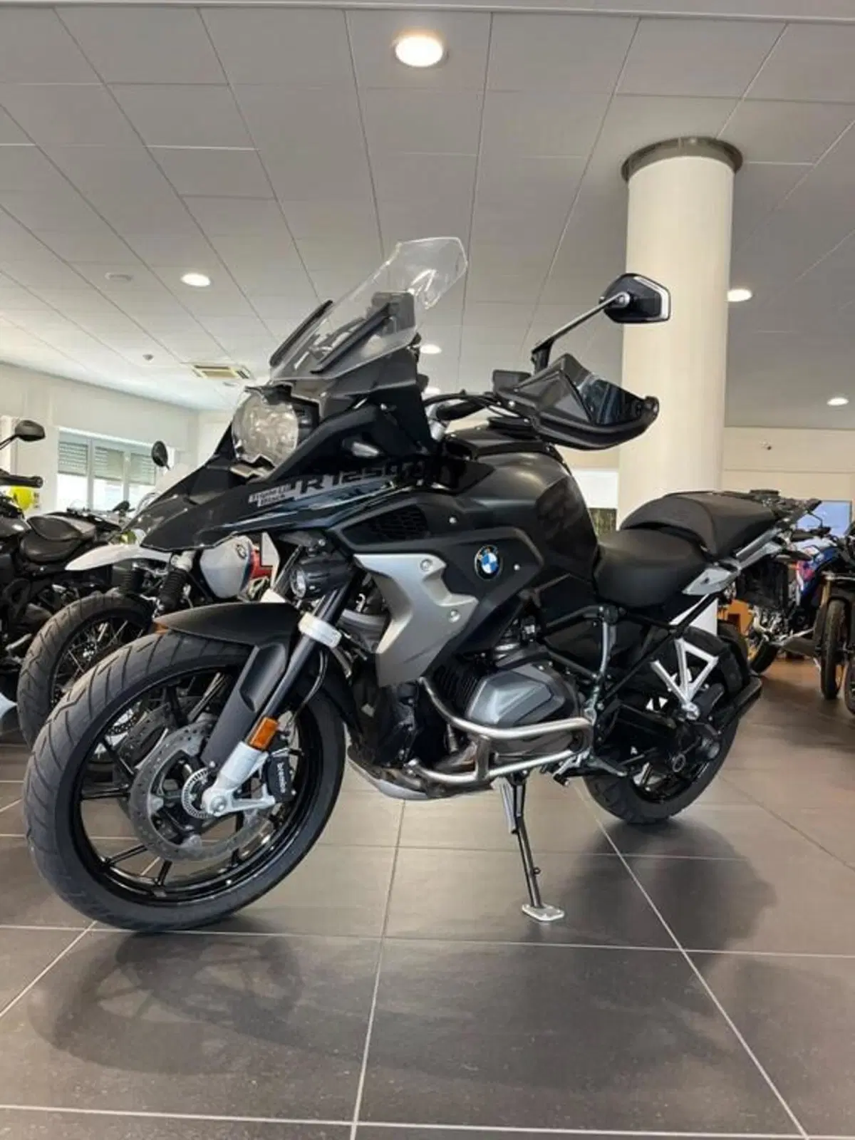 Bmw R 1250 GS (2021 - 24) (2)